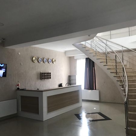 Kmg Hotel Khashuri Kültér fotó