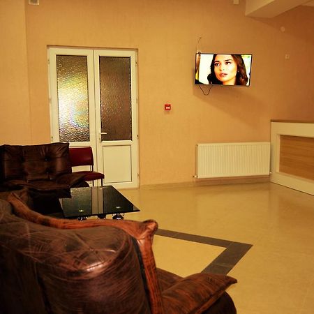 Kmg Hotel Khashuri Kültér fotó