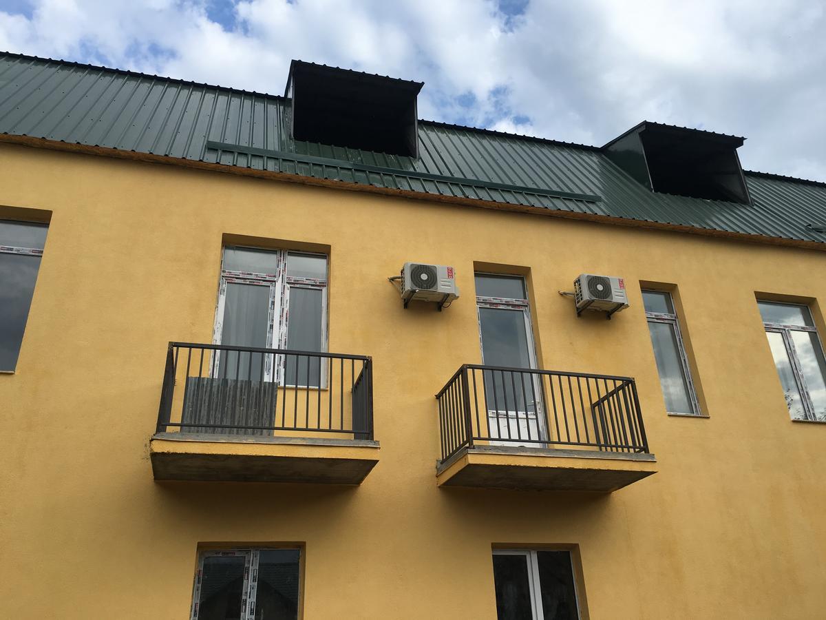 Kmg Hotel Khashuri Kültér fotó