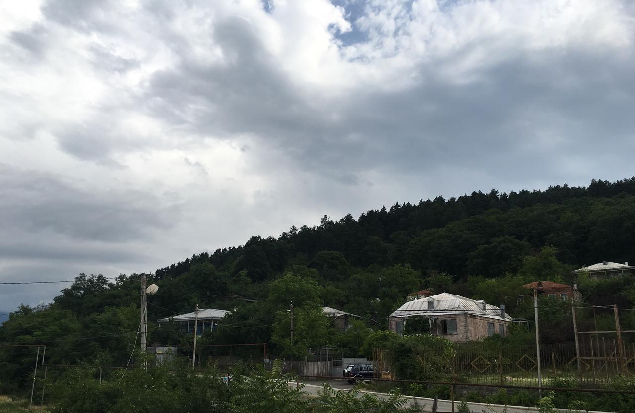 Kmg Hotel Khashuri Kültér fotó