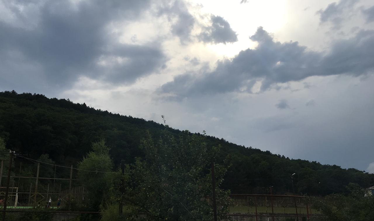 Kmg Hotel Khashuri Kültér fotó
