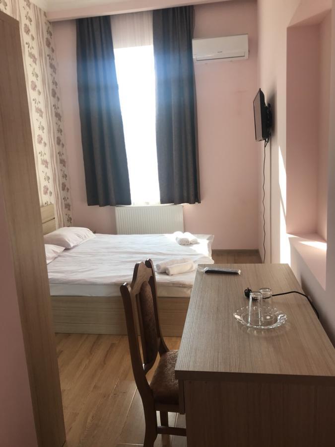 Kmg Hotel Khashuri Kültér fotó