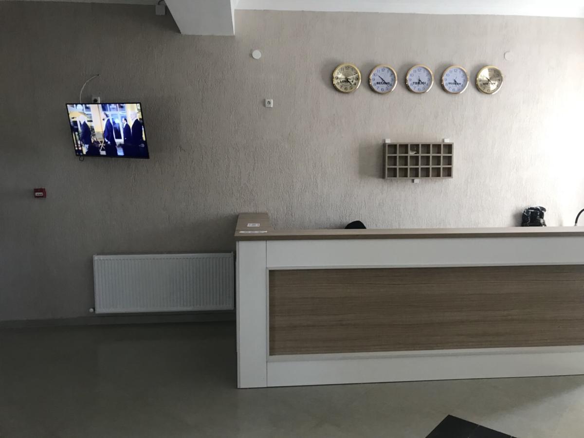 Kmg Hotel Khashuri Kültér fotó