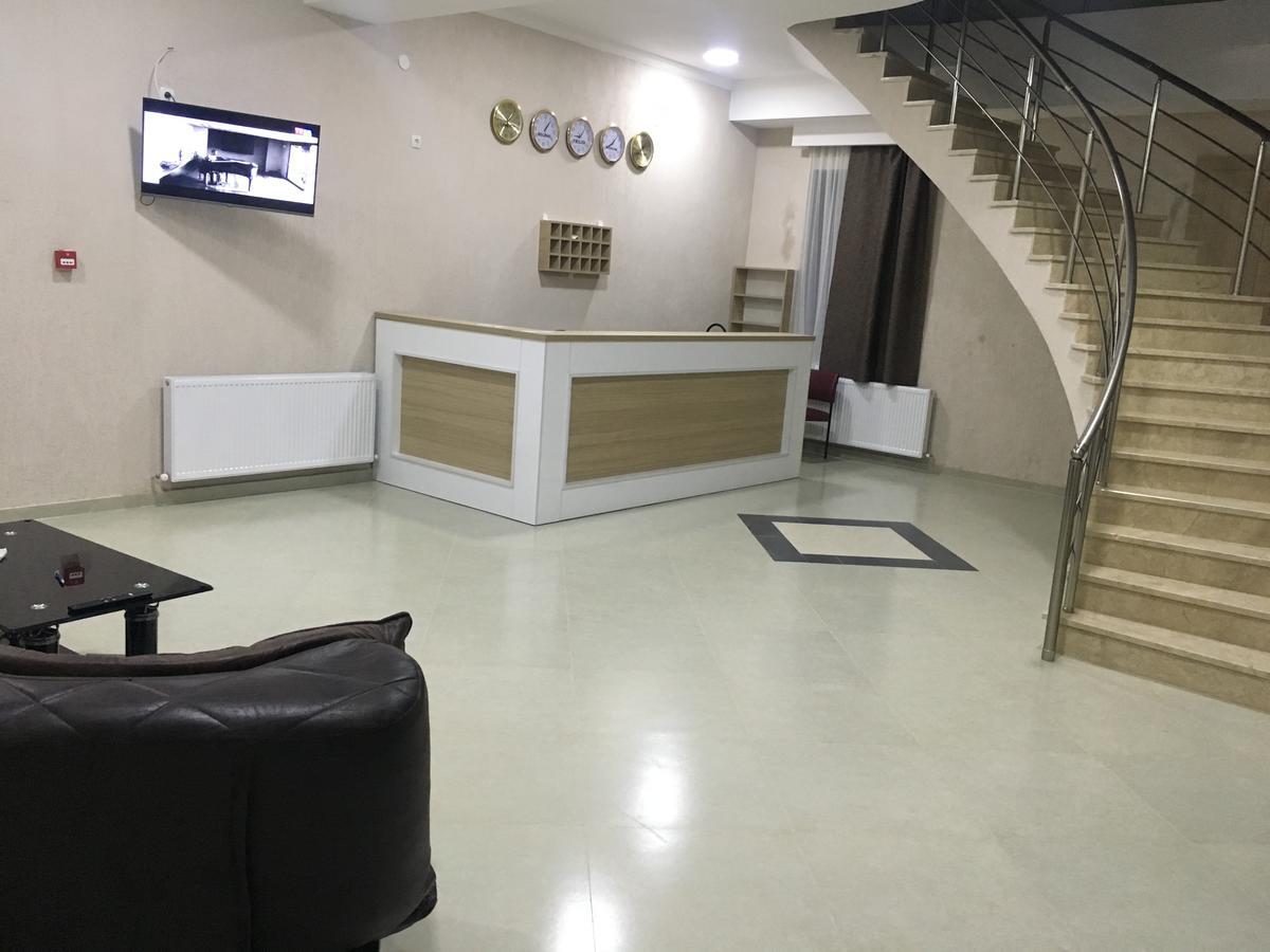 Kmg Hotel Khashuri Kültér fotó