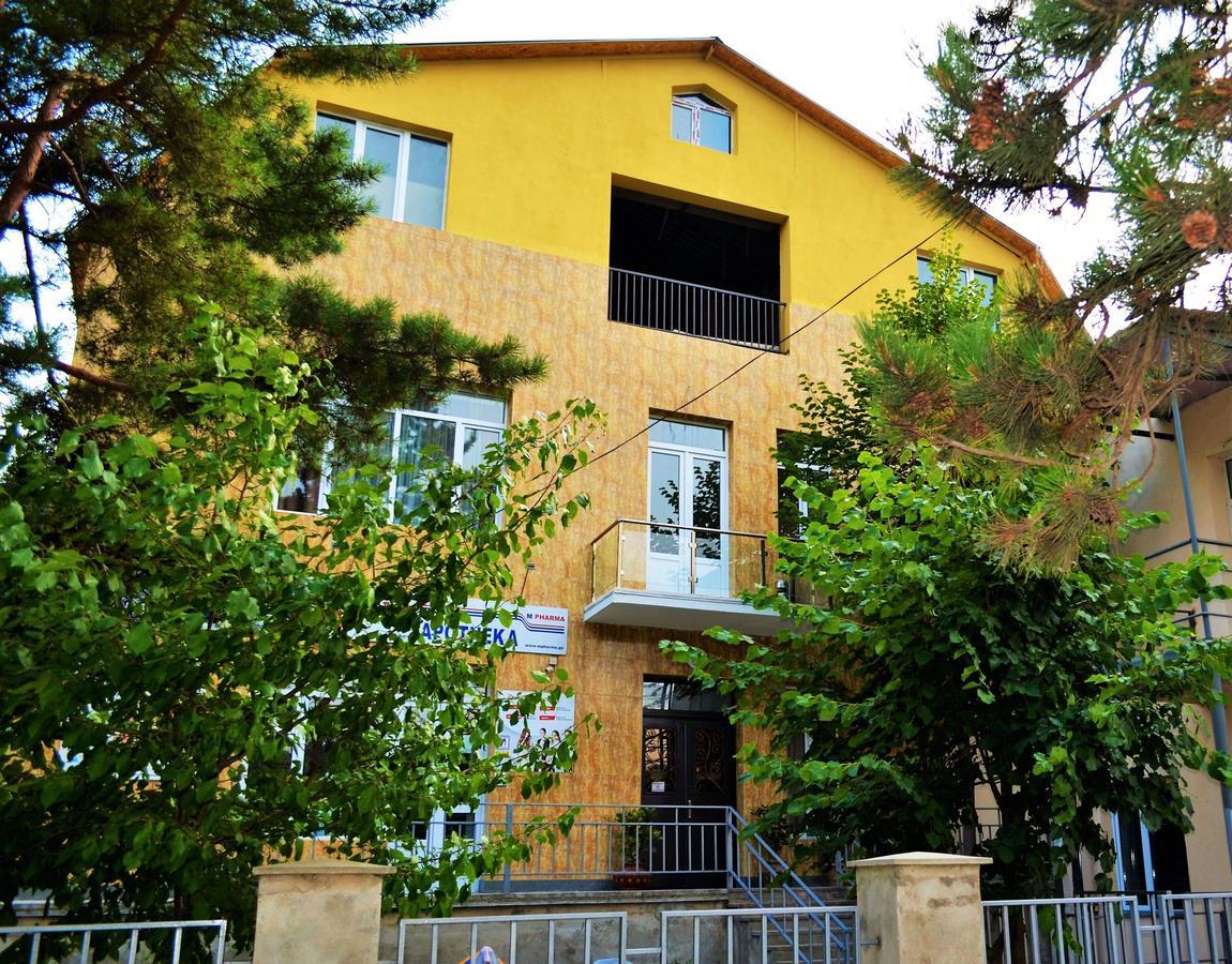 Kmg Hotel Khashuri Kültér fotó