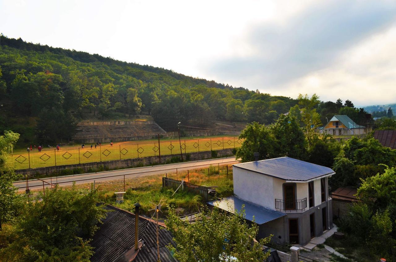 Kmg Hotel Khashuri Kültér fotó